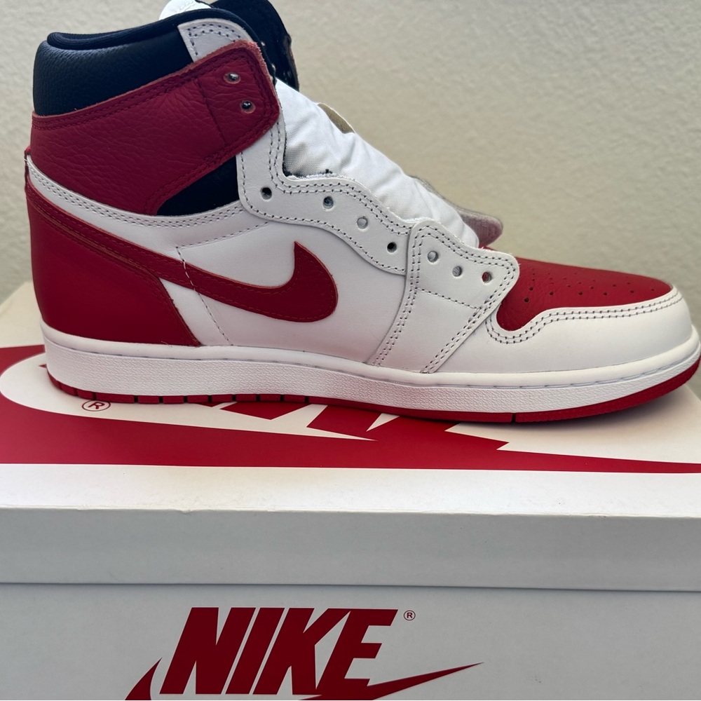Jordan Retro 1 size 9.5 New